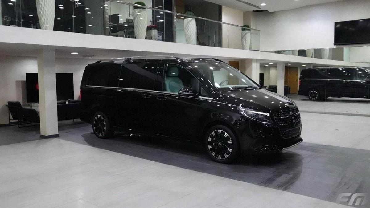 Mercedes-Benz V 300 VIP BUSINESS VAN – FULL LUXURY OPTION | BRAND NEW | GCC | 2025-0-0