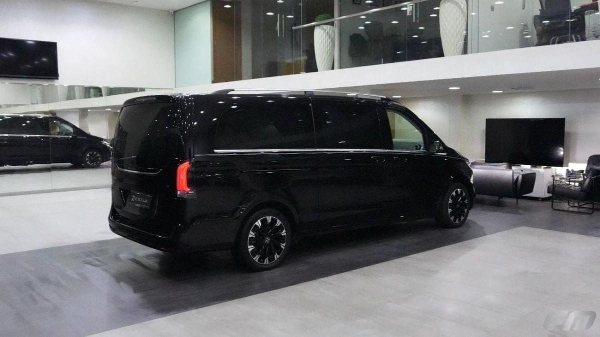 Mercedes-Benz V 300 VIP BUSINESS VAN – FULL LUXURY OPTION | BRAND NEW | GCC | 2025-20-20