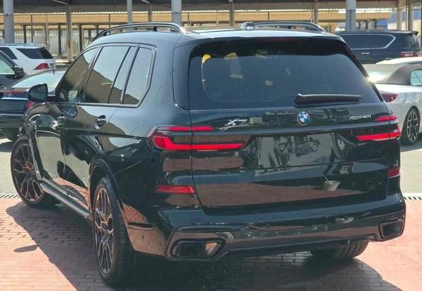 BMW X7 xDrive40i Luxury M Sport Package 3.0L xDrive 40i M Sport 5 years Warranty & Service 2025 GCC