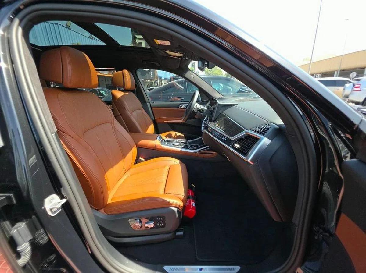 BMW X7 xDrive40i Luxury M Sport Package 3.0L xDrive 40i M Sport 5 years Warranty & Service 2025 GCC-6-6