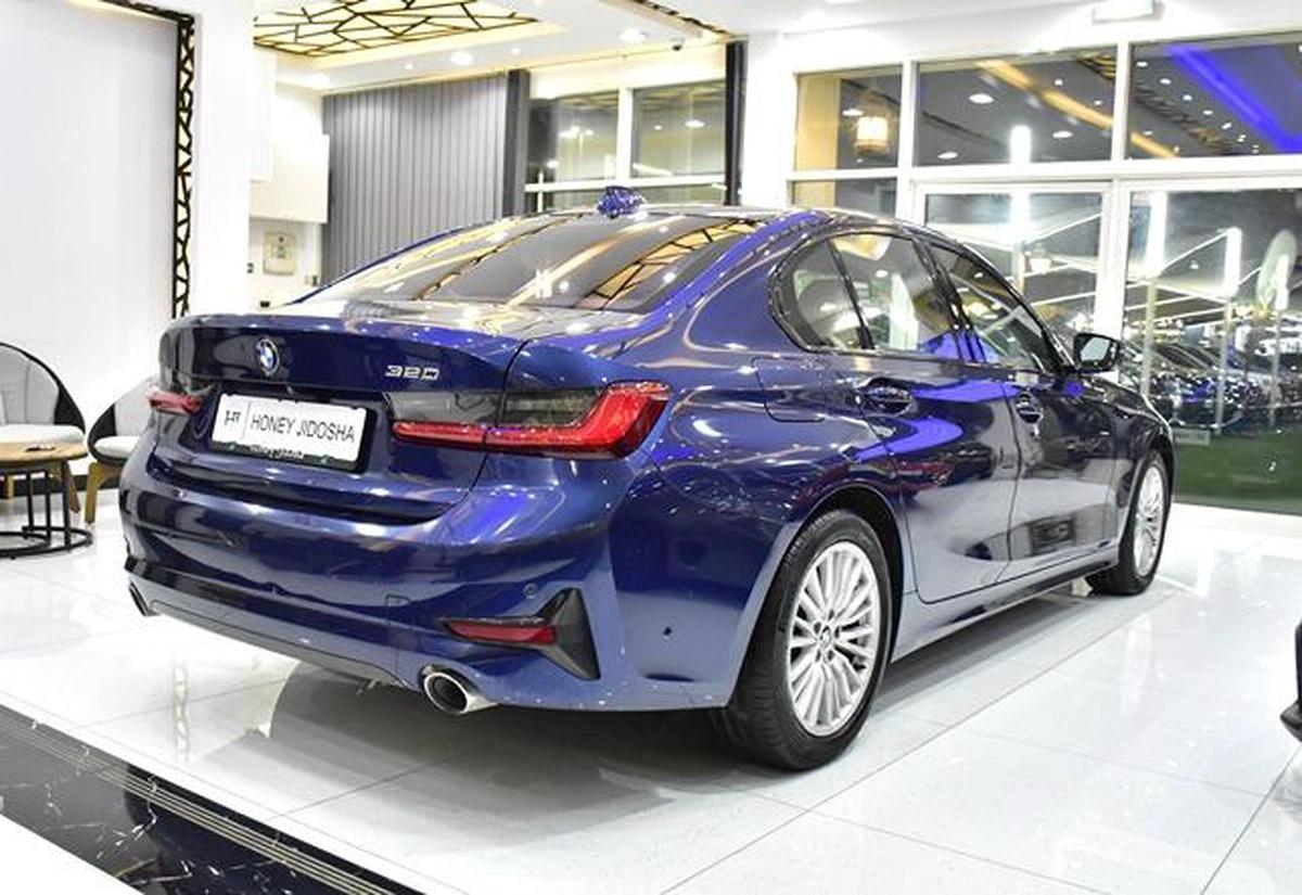 BMW 320i ( 2020 Model ) in Blue Color European Specs-7-7