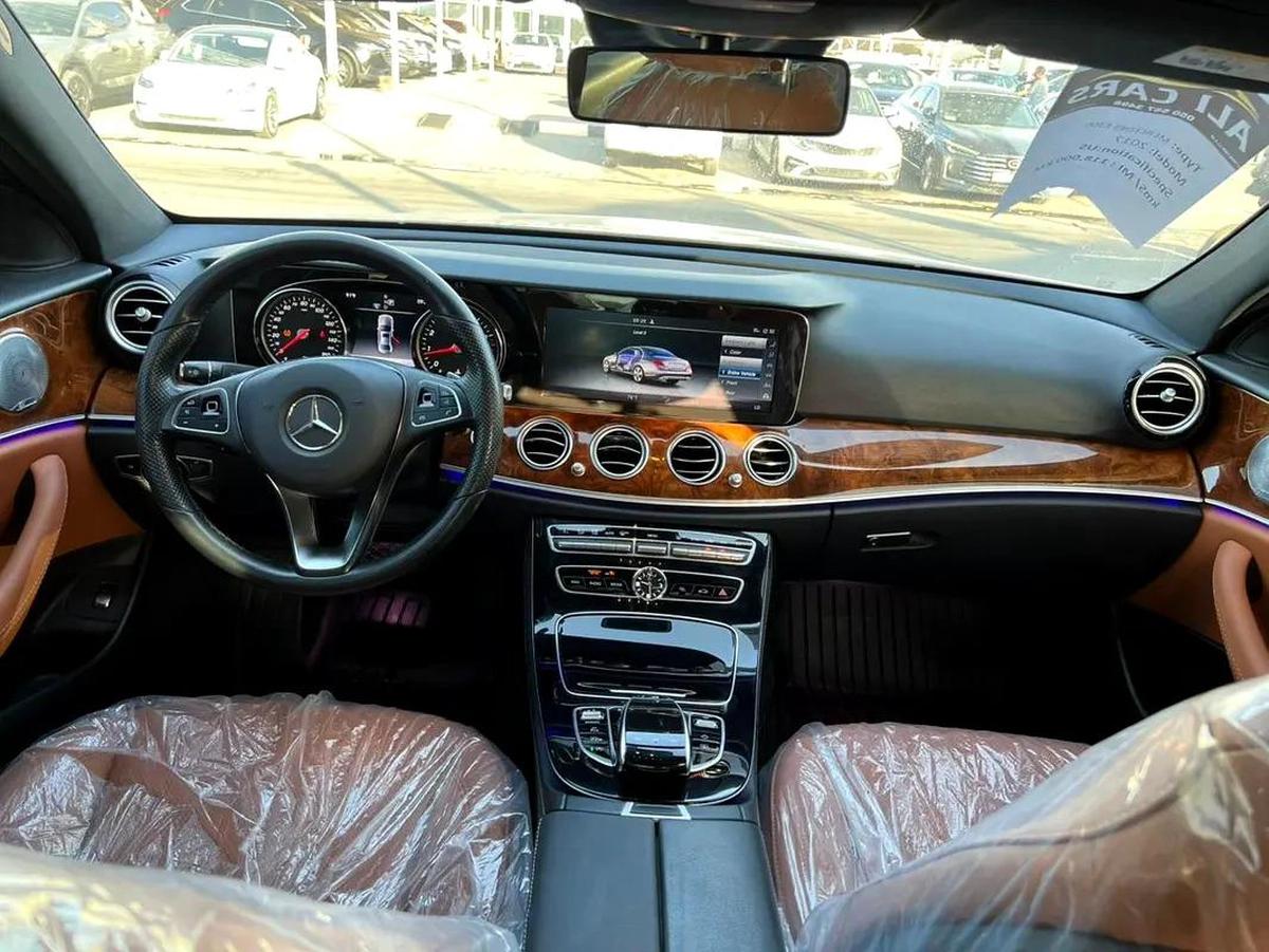 Mercedes-Benz E 300 2017, American Specs - GCC Stock-4-4