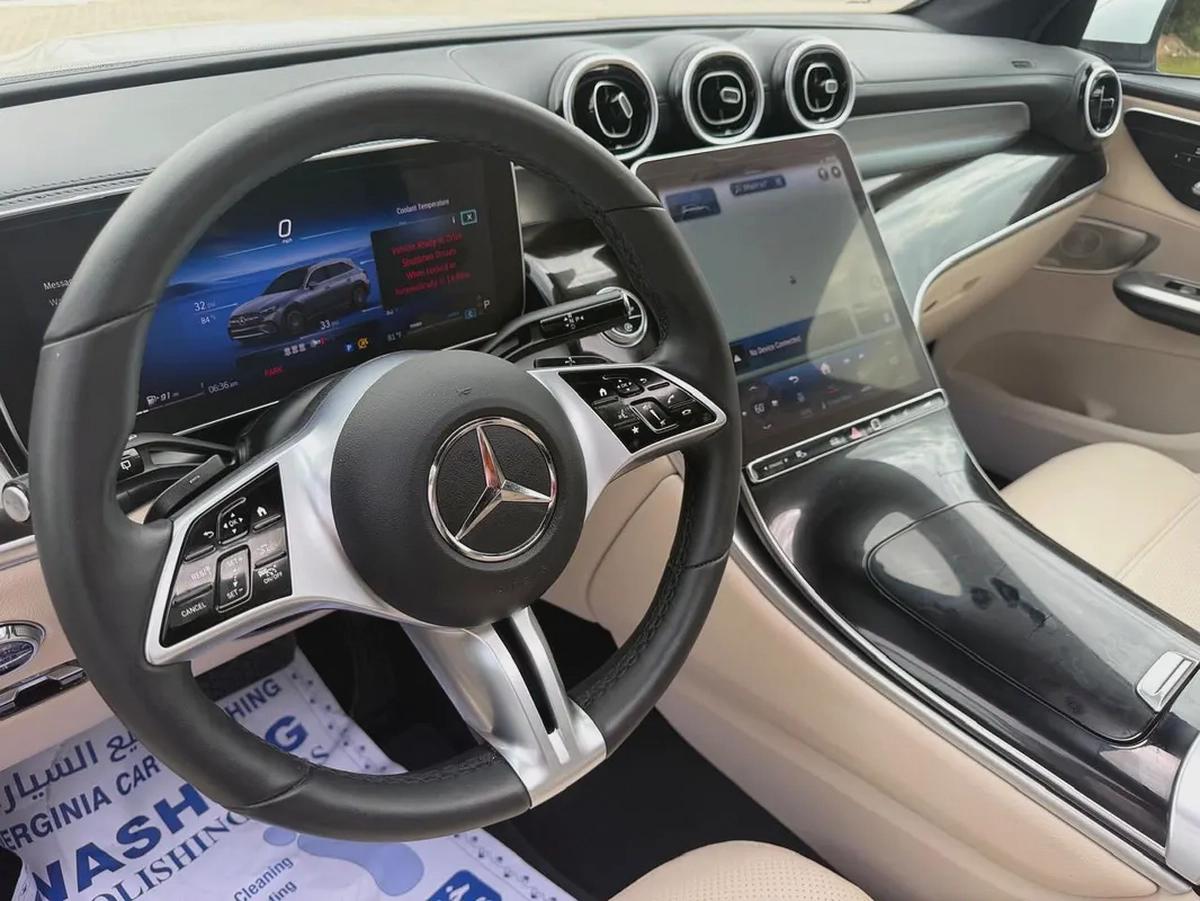 Mercedes‑Benz GLC 300 -2024-10-10