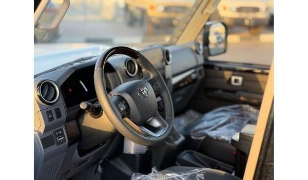Toyota Land Cruiser EXPORT ONLY - LC 76 LX.Z 4WD FULL OPTION