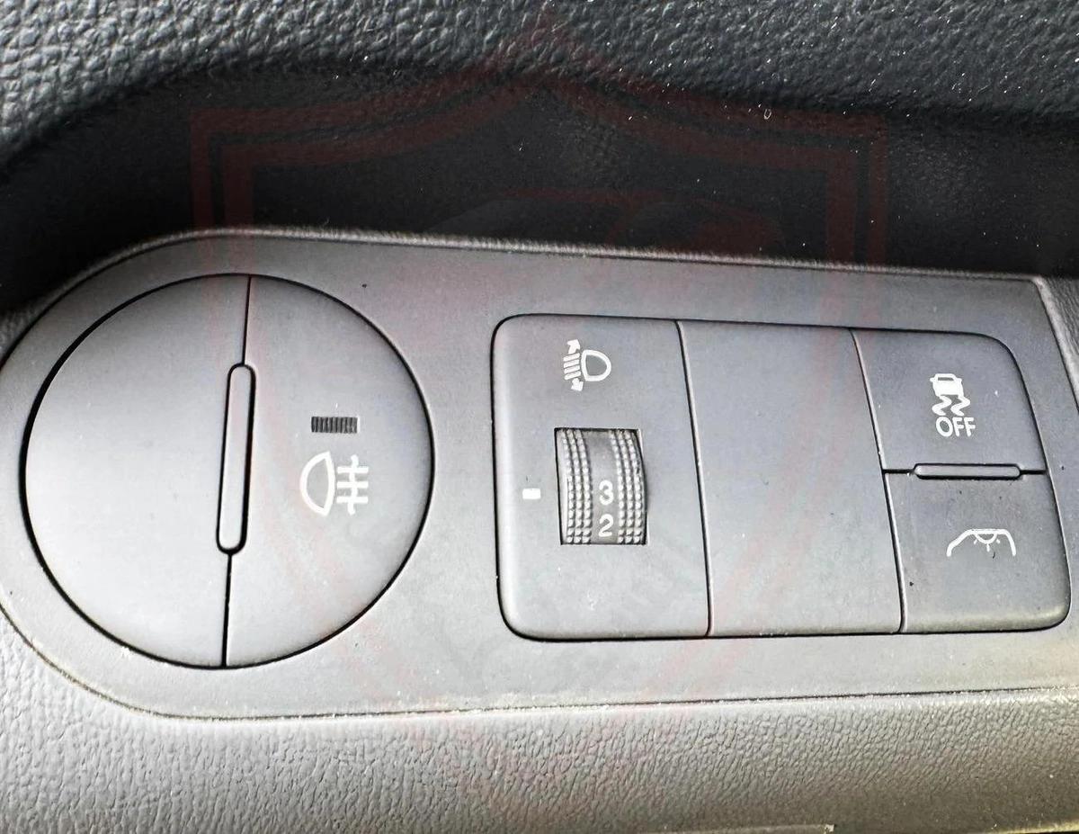 Used Hyundai H-1 2019-6-6