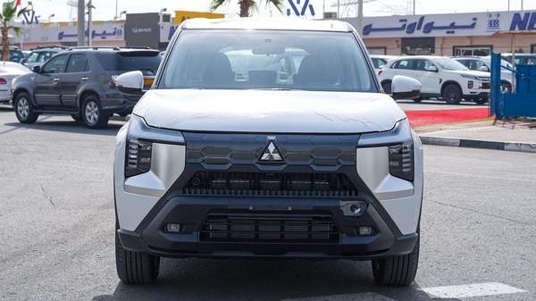 Mitsubishi Destinator Brand New 2026 Mitsubishi Destinator Medium Line (N-DEST-MID-P-26) 1.5L 7-Seater SUV GCC – Export On