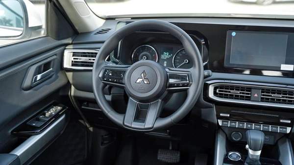 Mitsubishi Destinator Brand New 2026 Mitsubishi Destinator Medium Line (N-DEST-MID-P-26) 1.5L 7-Seater SUV GCC – Export On