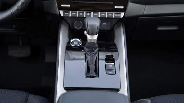 Mitsubishi Destinator Brand New 2026 Mitsubishi Destinator Medium Line (N-DEST-MID-P-26) 1.5L 7-Seater SUV GCC – Export On