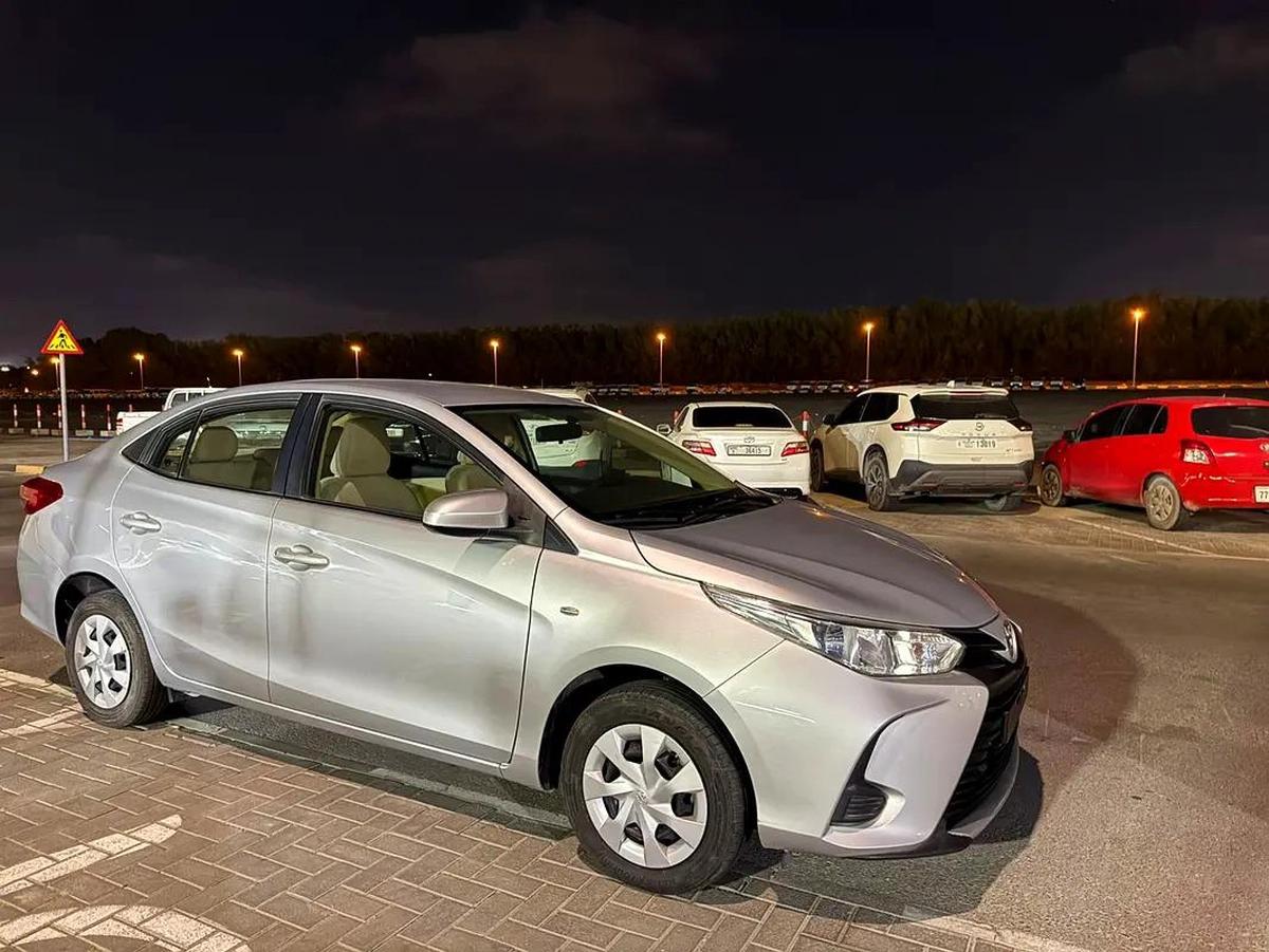 2022 Toyota Yaris SE - GCC Specs - Excellent Condition-7-7