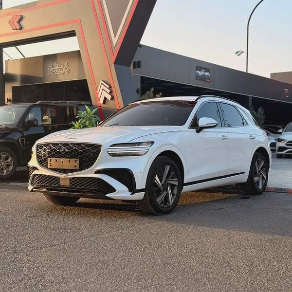Genesis GV70 2025 | Korean Specs | Clean Title | 20K KM | White | جينسس GV70 2025