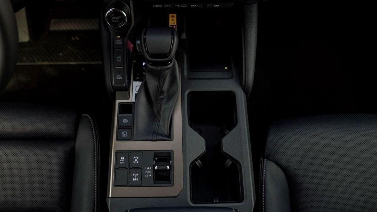 Toyota Prado 250 WX+ LUXURY 2.8D AT MY2025 - BLACK-14-14