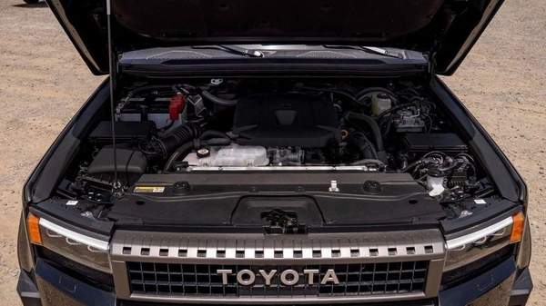 Toyota Prado 250 WX+ LUXURY 2.8D AT MY2025 - BLACK