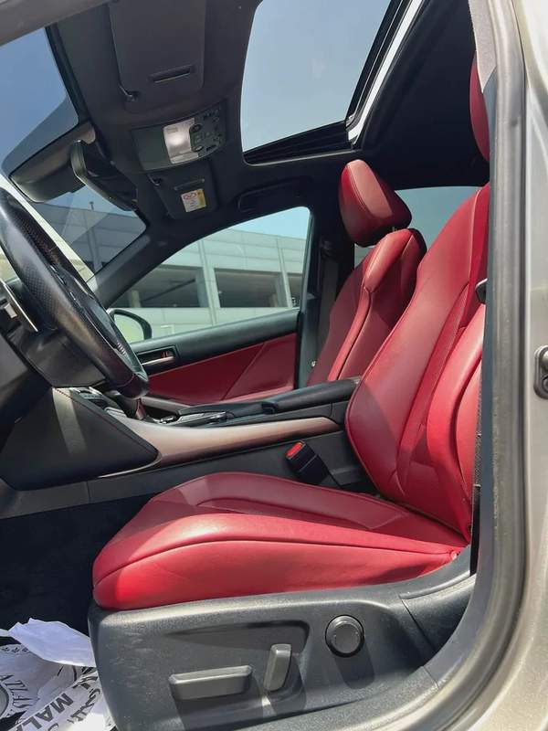 2019 Lexus IS 350 F Sport - GCC Specs - Perfect Condition