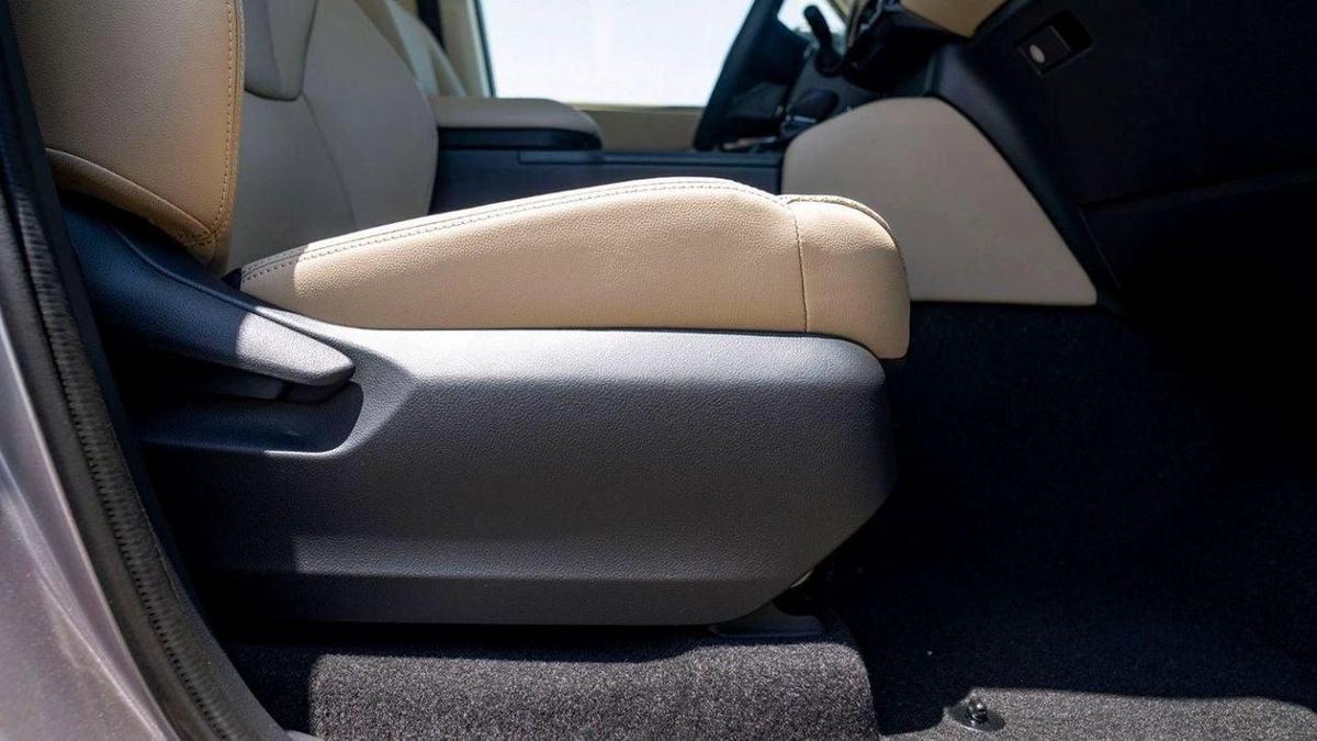 Toyota Prado 250 TXL 2.8D AT MY2025 - BRONZE-15-15