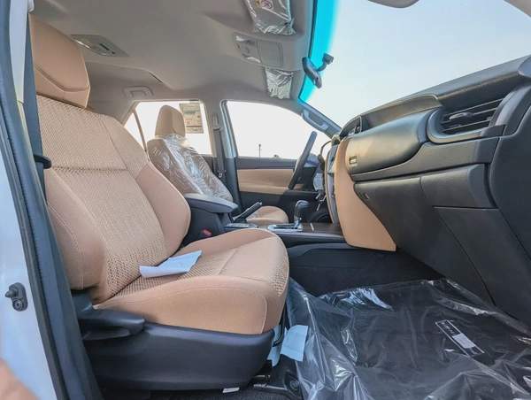 TOYOTA FORTUNER 2023 BRAND NEW GCC V4 2.7L