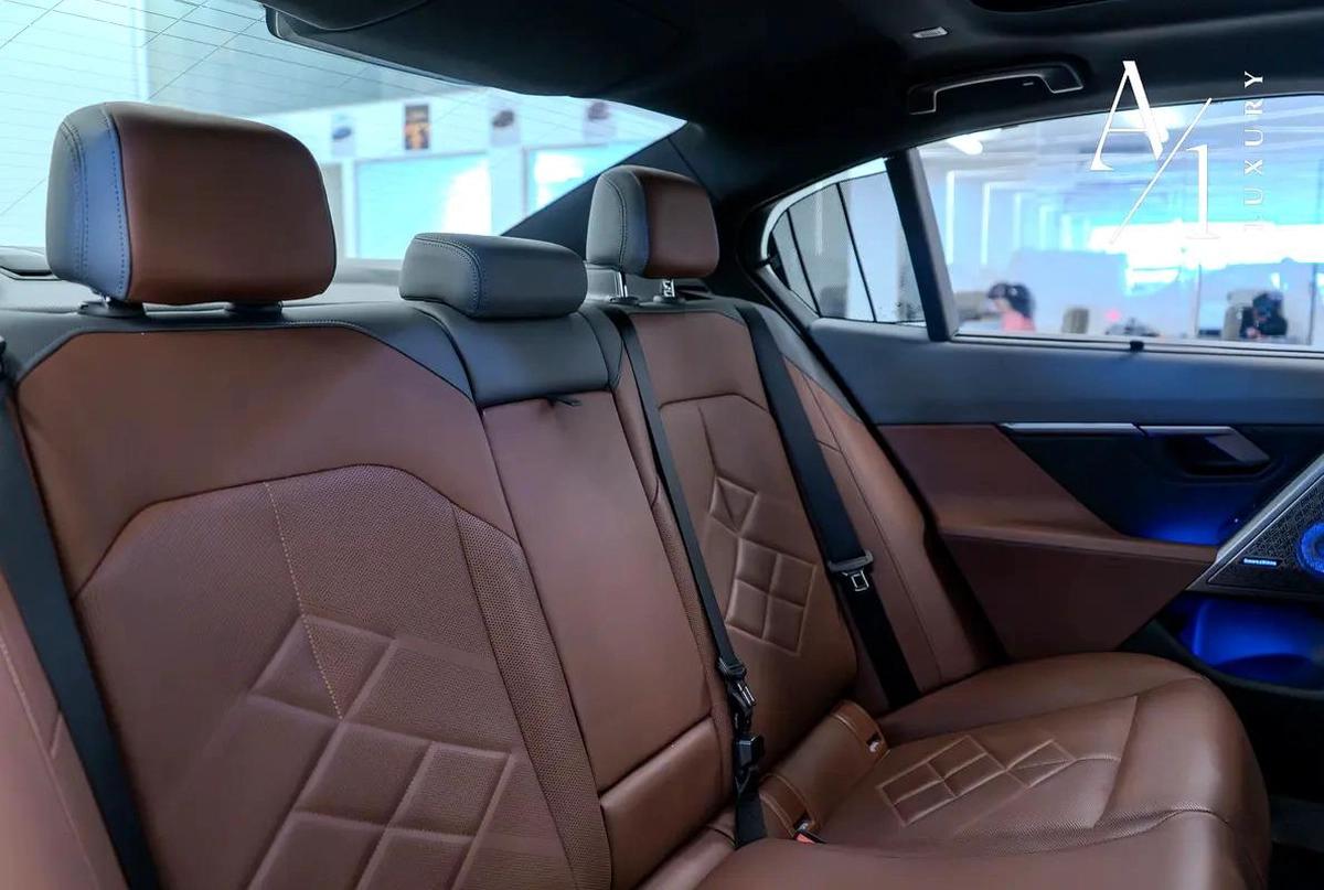 2025 BMW 530i, With Warranty Service Contract, Fully Loaded, GCC Spec-6-6