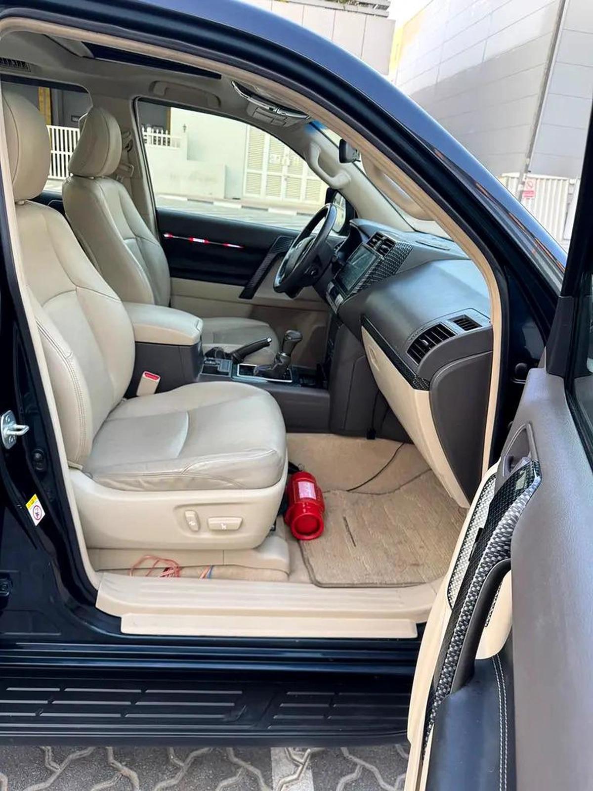Toyota Prado 2018 VXR V6 Full Option Accident Free-7-7