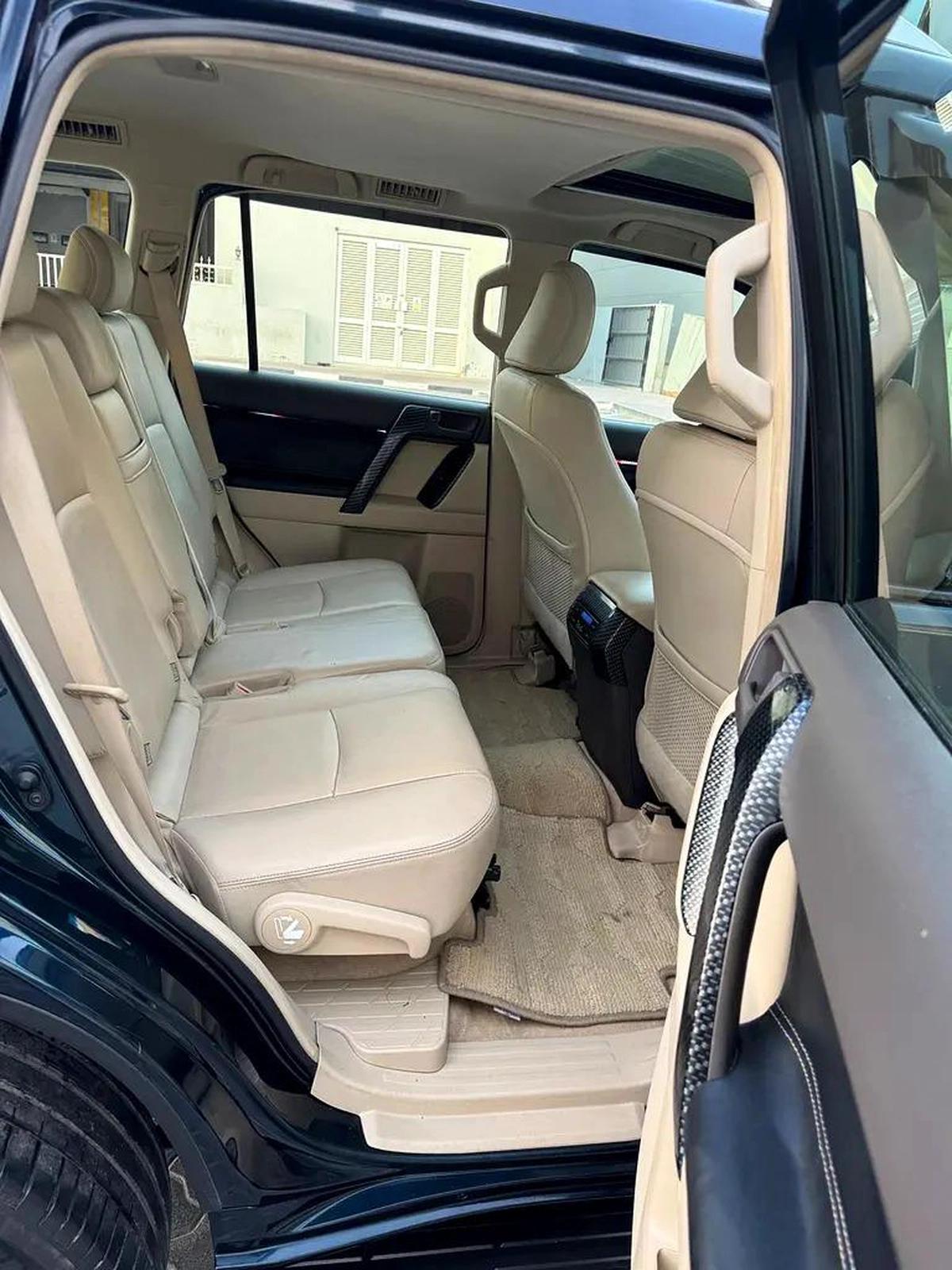 Toyota Prado 2018 VXR V6 Full Option Accident Free-3-3