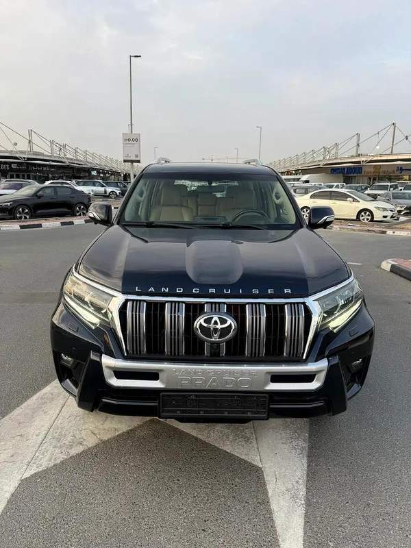 Toyota Prado 2018 VXR V6 Full Option Accident Free