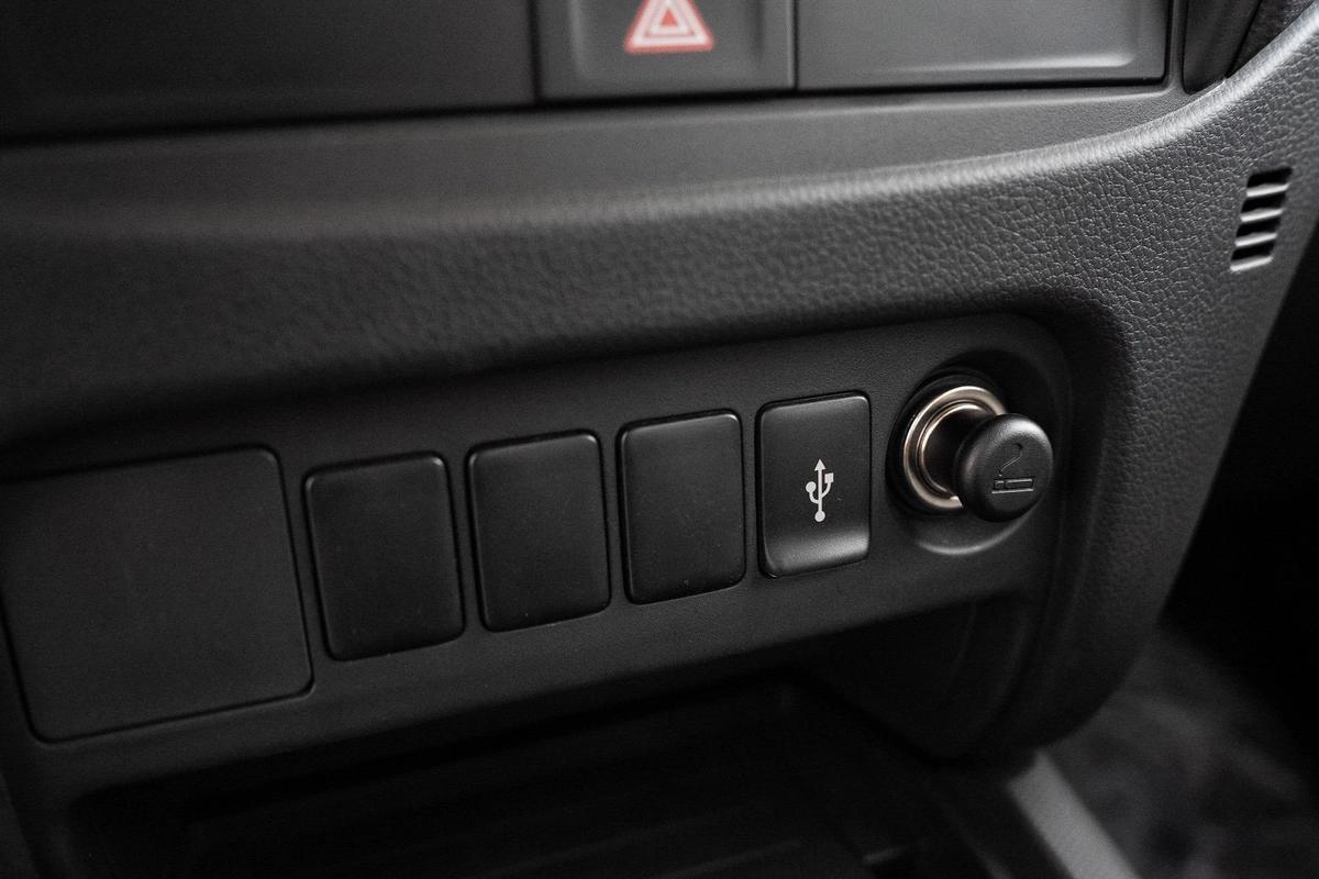 MITSUBISHI L200 2.5L M/T DIESEL 2WD MODEL 2023-18-18