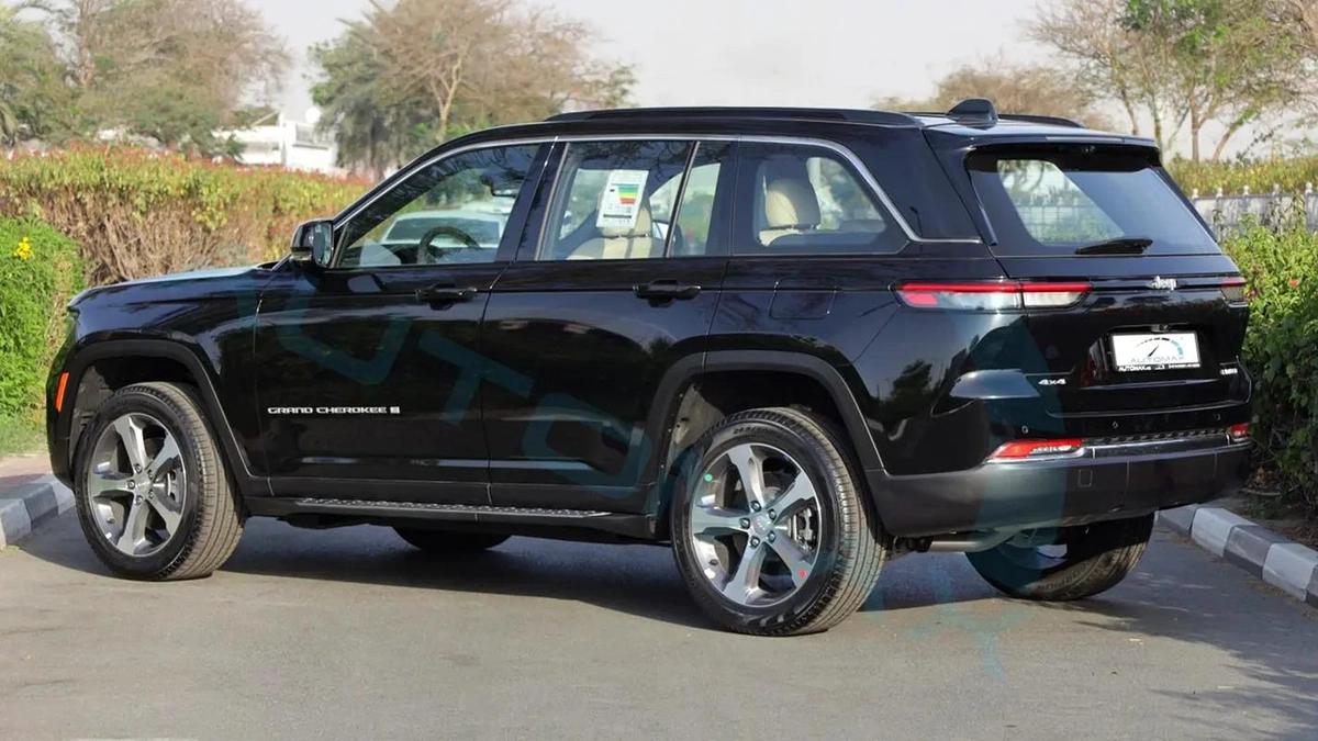 2025 JEEP GRAND CHEROKEE LIMITED PLUS GCC 0Km With 3 Yrs or 60K Km Warranty @Official Dealer-1-1