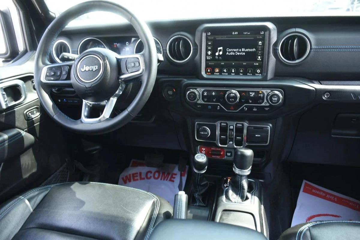 RUBICON 4XE ( PHEV ) 2023 | BLACK LIKE-2-2