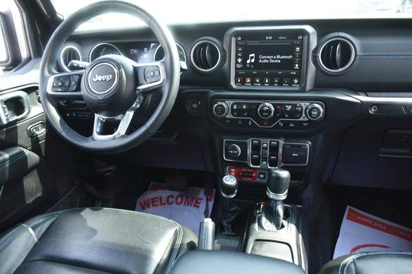 RUBICON 4XE ( PHEV ) 2023 | BLACK LIKE