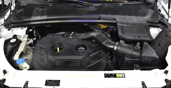 Land Rover Range Rover Evoque ( 2015 Model ) in White Color GCC Specs