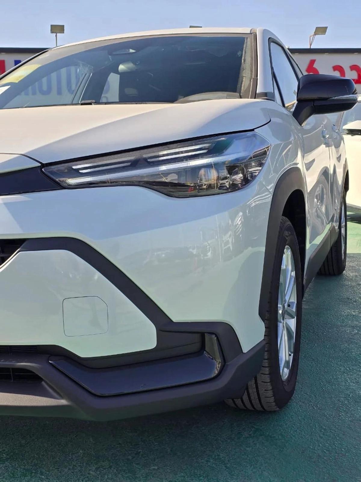 TOYOTA FRONTLANDER FACRLIFT 2025 MODEL 2.0L HYBRID-5-5