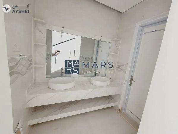 Corner Villa | Modren Finishing| Ready To Move