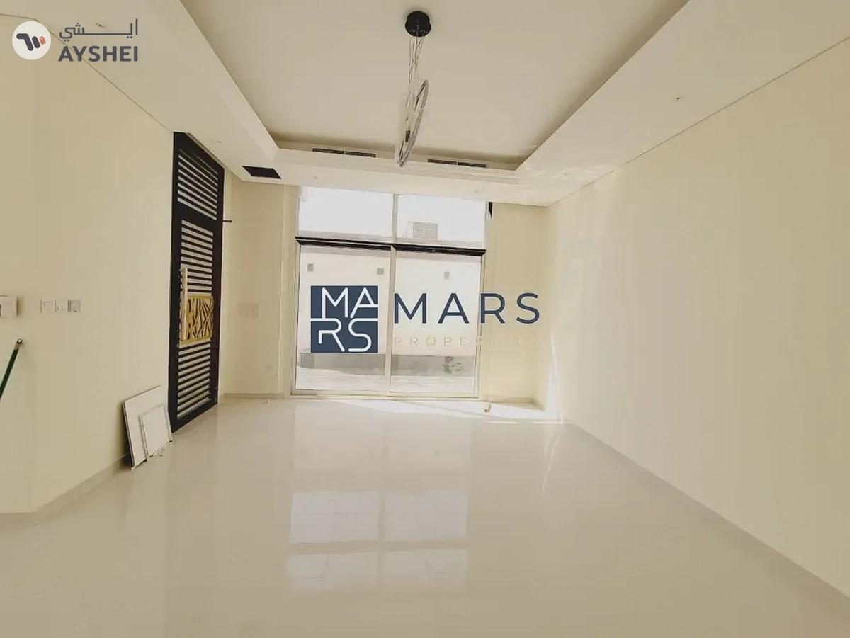 Corner Villa | Modren Finishing| Ready To Move-6-6