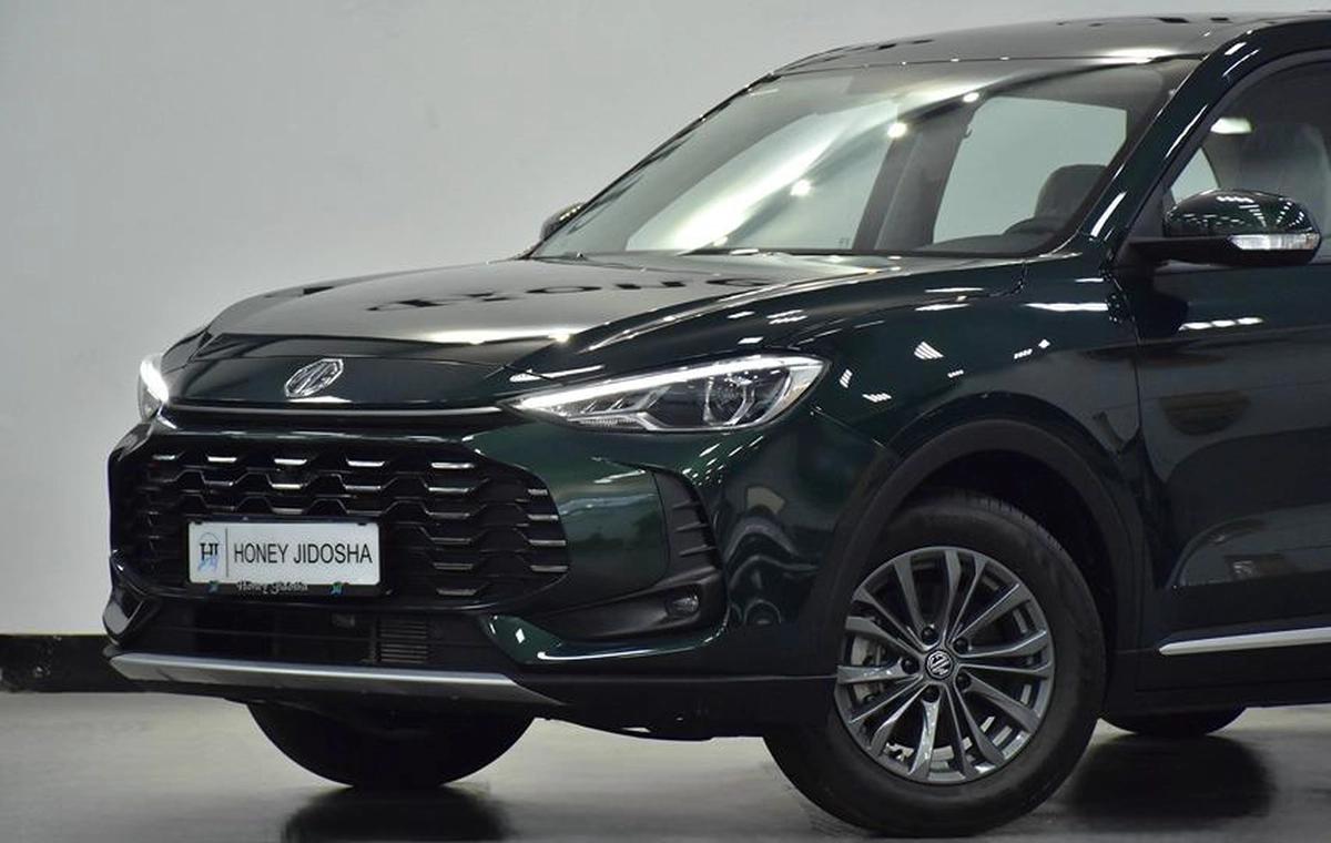 MG ZS 1.5L ( 2026 Model ) in Green Color GCC Specs-10-10