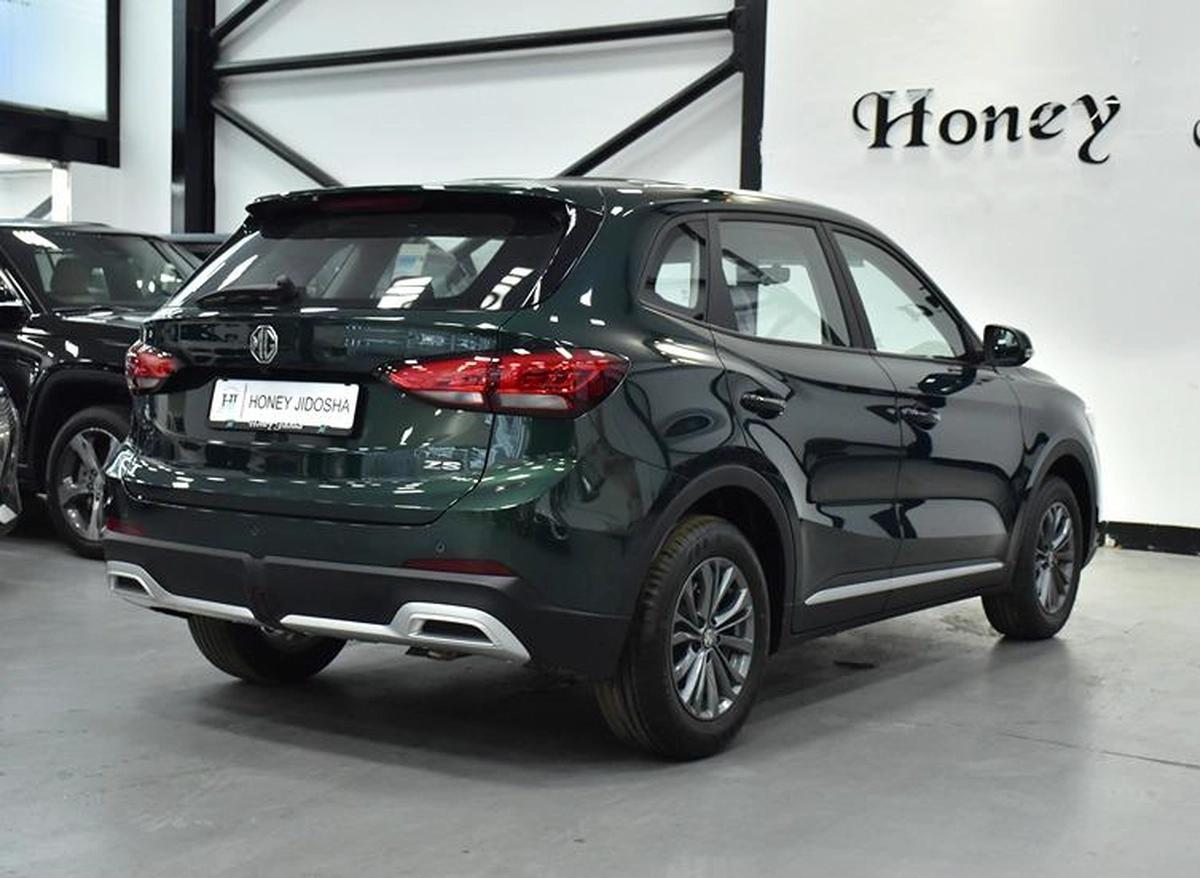MG ZS 1.5L ( 2026 Model ) in Green Color GCC Specs-5-5