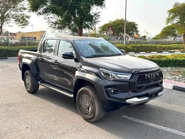 2025 TOYOTA Hilux Dcab 4x4 2.8L GR-S W/RADAR BRAND NEW 0KM