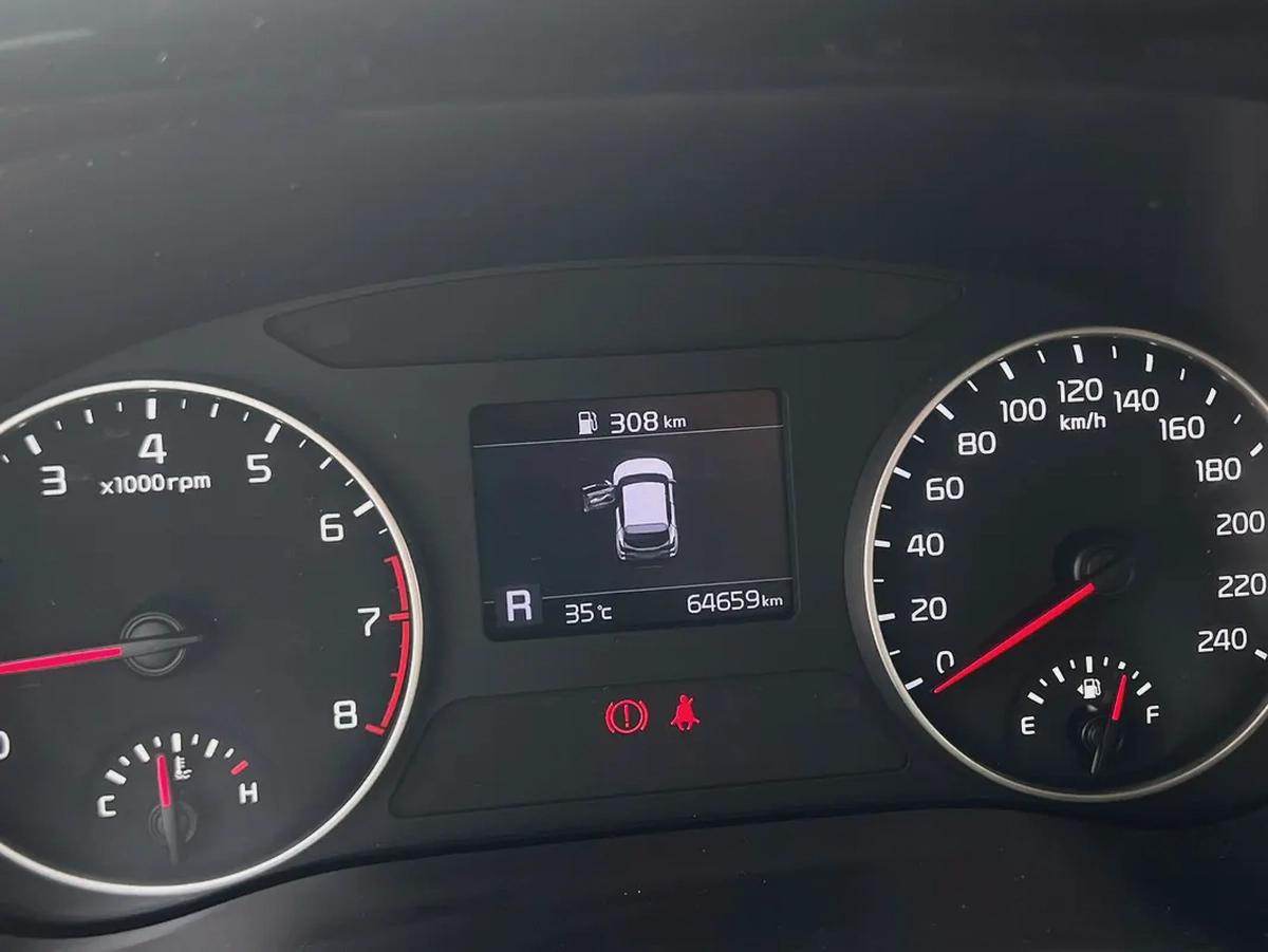 2023 Kia Seltos | V4, 1.6L | GCC | Seats | Ref#998-6-6