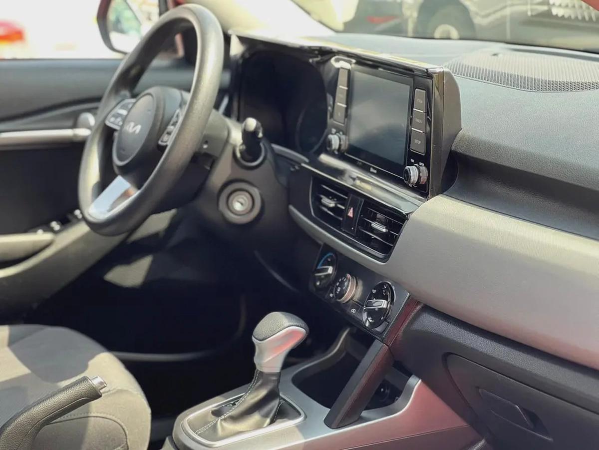 2023 Kia Seltos | V4, 1.6L | GCC | Seats | Ref#998-15-15