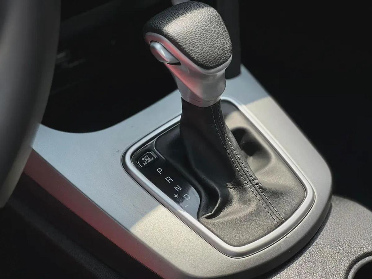 2023 Kia Seltos | V4, 1.6L | GCC | Seats | Ref#998-17-17