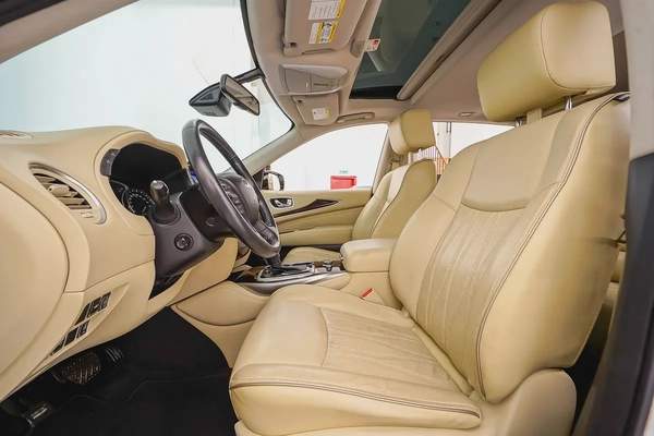 AED 931 PM | INFINITY QX60 7-SEATER 2017 | 7-SEATER | PARTIAL AGENCY HISTORY | 1 YEAR WARRANTY| GCC