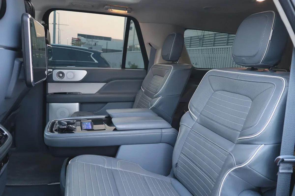 Lincoln Navigator Presidential 2023 – GCC Specification - Under Warranty Until 2028-6-6