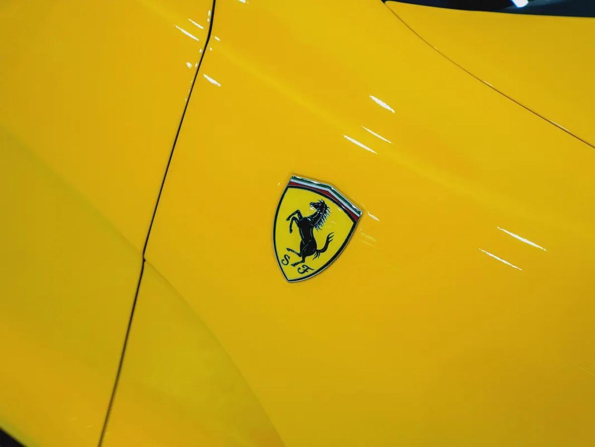 ONLY 1900 KM FROM AL TAYER GTS 2021 HIGH SPEC - UNDER CONTRACT SERVICE UNTIL 8/28 AND WARRANTY-19-19