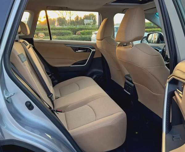 2019 Toyota Rav 4 4WD 2.5l, GCC Specifications