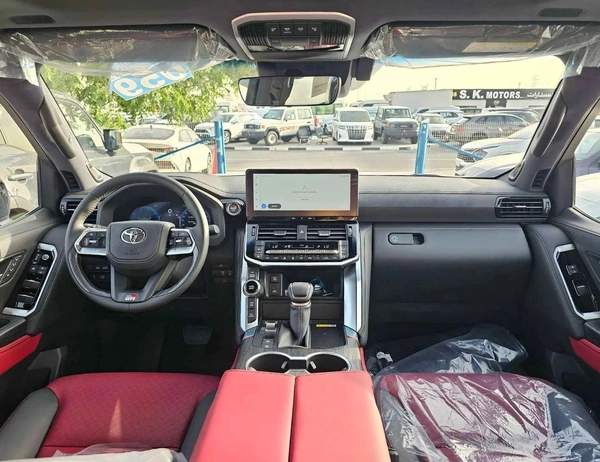 Toyota Land Cruiser GR SPORT 1MHEV HIGH HYBRID /REAR ENTERTAINMENT DVD/COOL BOX (CODE#LC3HGR)