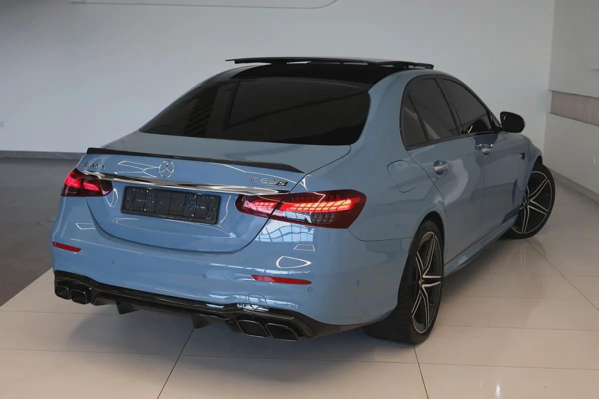 Mercedes-Benz AMG E63 S 2021 SPECIAL ORDER -40000 KM-GCC SPECS-UNDER WARRANTY-FULL SERVICE HISTORY-2-2