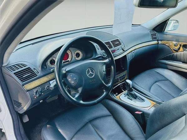 BENZ E320 | 2004 | CLEAN CAR | JAPAN IMPORT