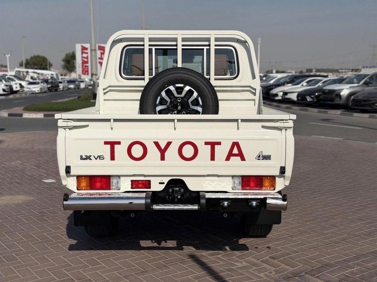 Toyota Land Cruiser Pick Up Toyota Land Cruiser LC79 DC Full option Oman spec 2026-17-17