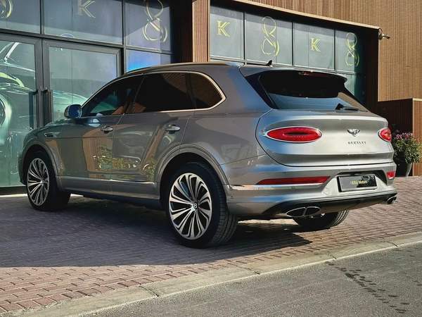 2023 Bentley Bentayga Azure | GCC Specs | Dealership Warranty | Fully Loaded | Crypto Friendly