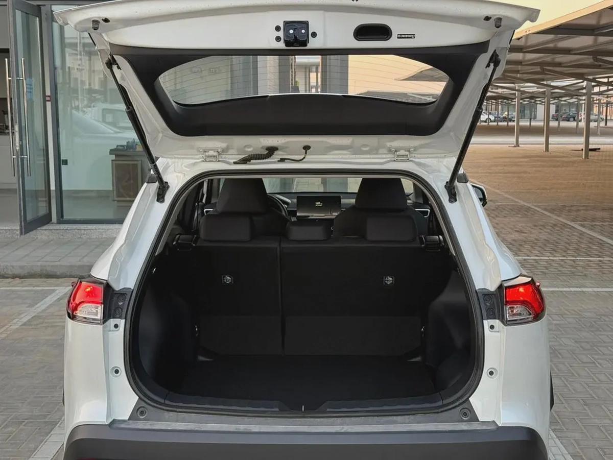 2024 Toyota Corolla Cross Hybrid-4-4