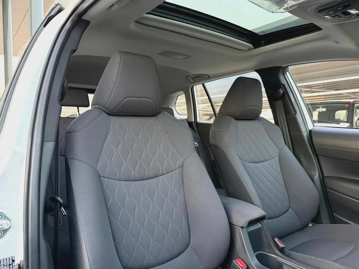 2024 Toyota Corolla Cross Hybrid-9-9