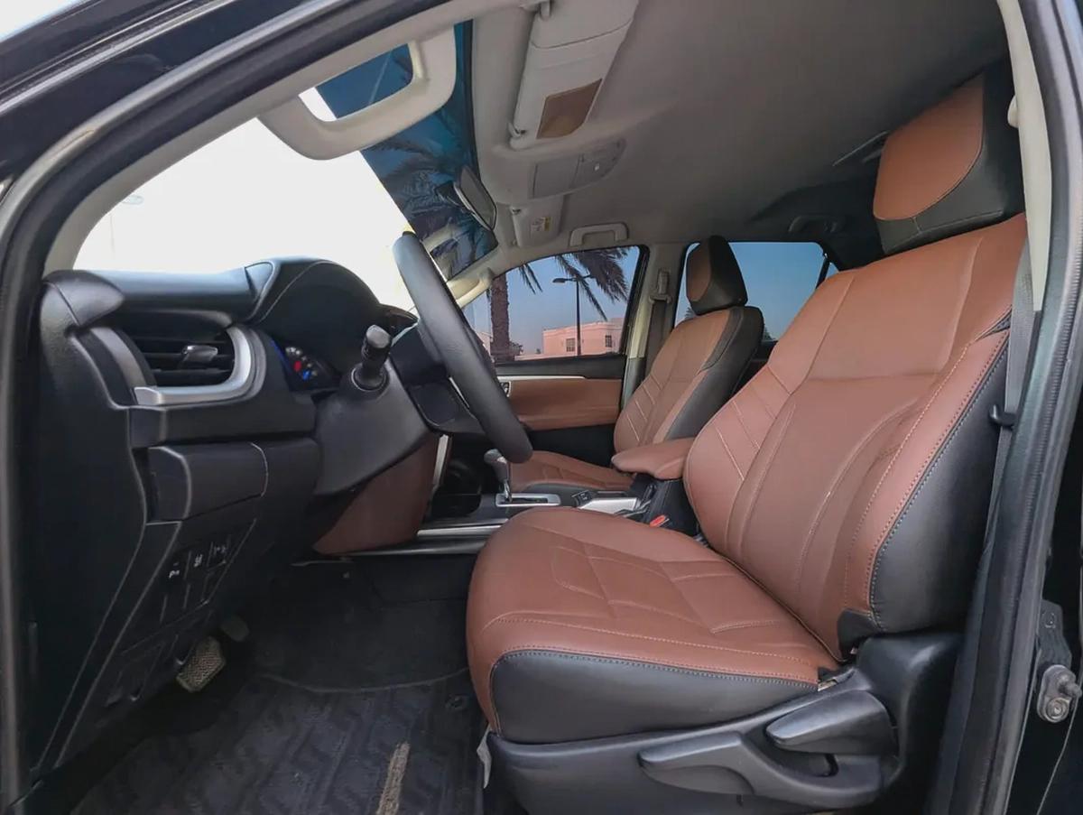 TOYOTA FORTUNER 2017 FACELIFTED 2025 GXR V6 4.0L GCC IN EXCELLENT CONDITION-7-7