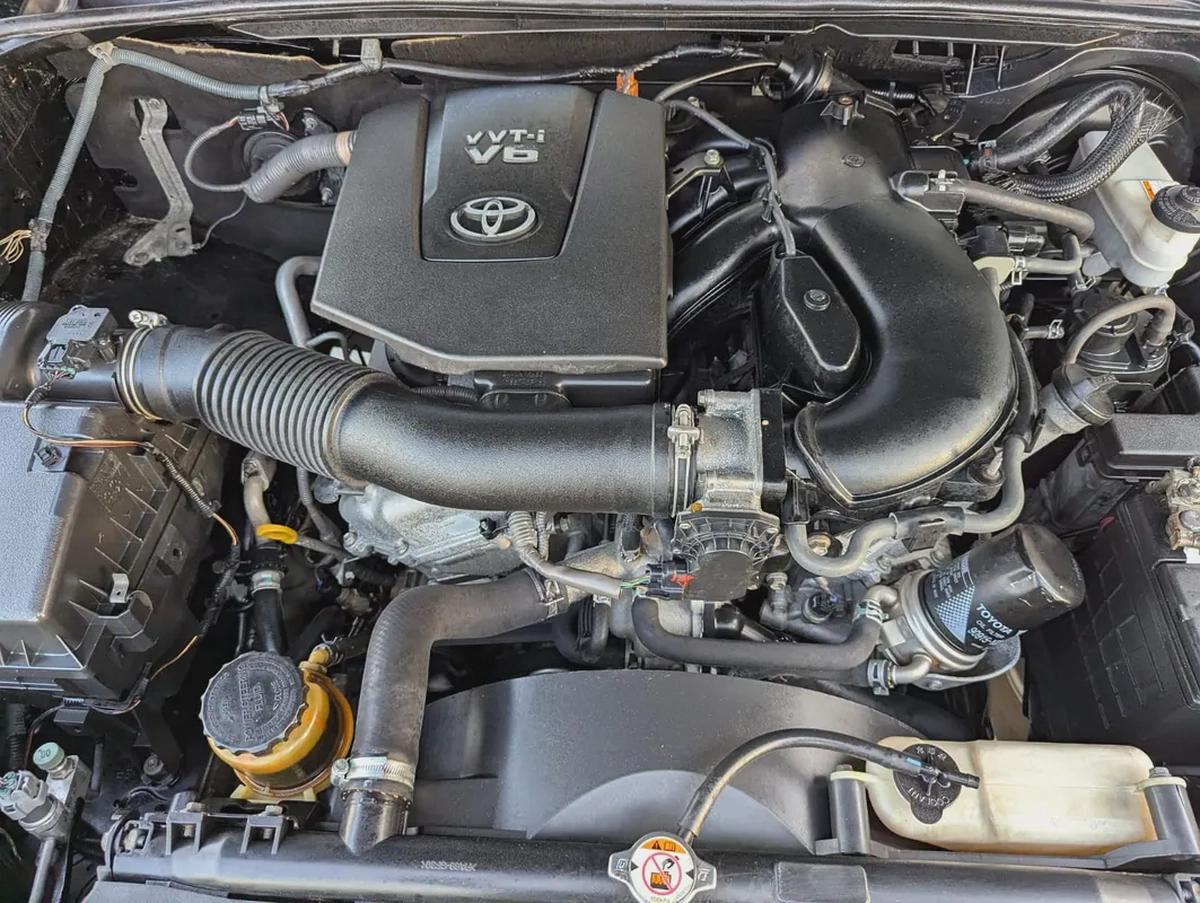 TOYOTA FORTUNER 2017 FACELIFTED 2025 GXR V6 4.0L GCC IN EXCELLENT CONDITION-10-10